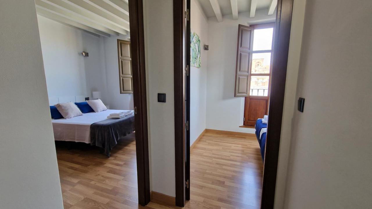 Imeda Escudo Del Carmen 19 Apartment *